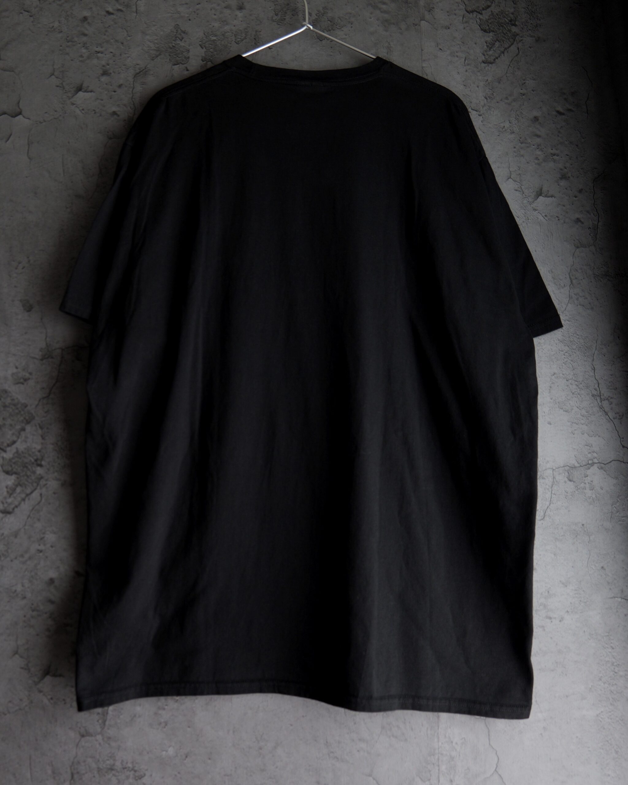 ゴシック キリスト グラフィックTシャツ - 画像 (2)